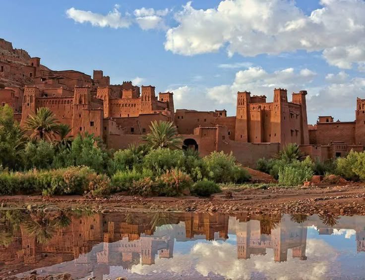 Morocco Travel Guide 2025: Best Places, Food & Safety Tips